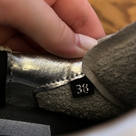 P448 John Sneaker in Iridescent Camo - Picture 9 of 10